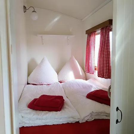 Landgut Voigtsmühle Pipowagen 1 Campingplatz Friedland (Brandenburg)